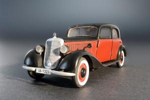 1:35 German Car Typ 170V Saloon