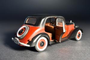 1:35 German Car Typ 170V Saloon