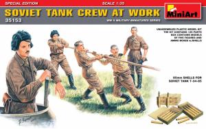 1:35 Soviet Tank Crew at Work Special Ed