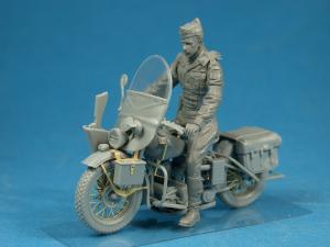 1:35 U.S.Millitary Policeman with Motorcycle