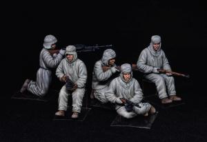 1:35 Soviet Assault Infantry (Winter)