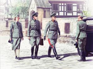 1:35 WWII German Staff (4 figures)