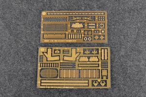 Trumpeter 1/35 Russian T-80UM-1 MBT