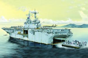 1:700 USS Essex LHD-2