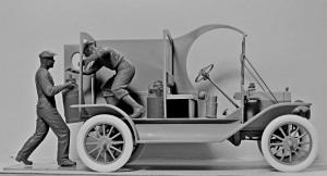 1:24 American Gasoline Loaders (1910s)