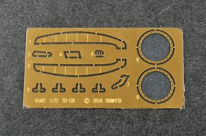 Trumpeter 1:72 Tu-128UT Fiddler