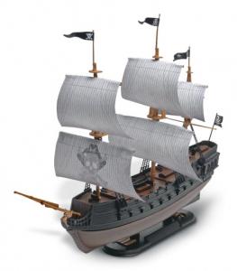 Revell 1:350 The Black Diamond Pirate Ship (snap kit)
