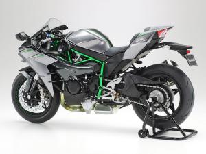 Tamiya 1/12 Kawasaki Ninja H2 Carbon pienoismalli