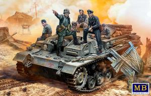 1:35 German StuG III Crew