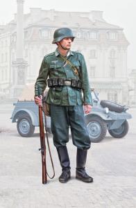 Italeri 1:9 GERMAN INFANTRYMAN