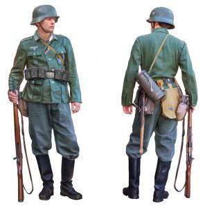 Italeri 1:9 GERMAN INFANTRYMAN