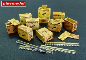 1:48 US ammunition boxes with belts