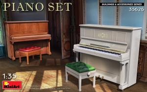 1:35 Piano Set