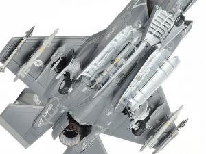 1/72 LOCKHEED MARTIN  F-35B LIGHTNING II