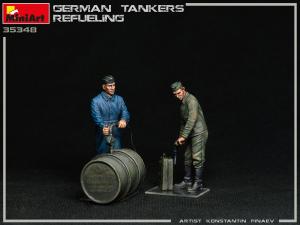 1:35 German Tankers Refueling