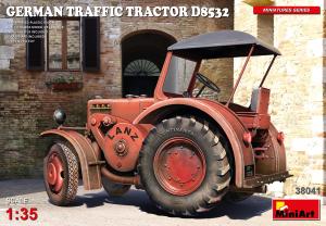1:35 German Traffic Tractor D8532