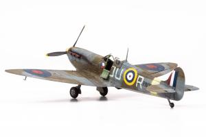 1/48 Spitfire Mk.IIa, Profipack