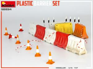 1:35 Plastic Barrier Set