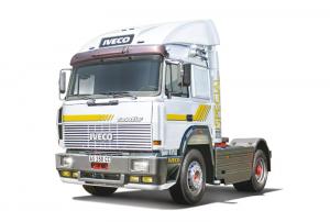 Italeri 1/24 IVECO TURBOSTAR 190.48 SPECIAL