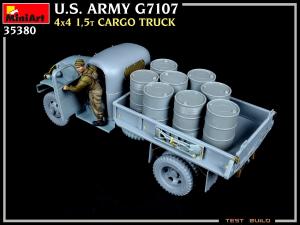 1:35 US G7107 4X4 1,5t CARGO TRUCK pienoismalli