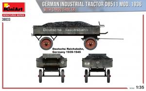 1:35 Tractor D8511 Mod. 1936 with Cargo