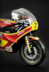 Italeri 1:9 SUZUKI RG 500 XR27 1978 TEAM HERON