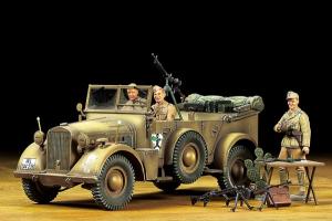 Tamiya 1/35 German Horch Kfz.15 "North Africa" pienoismalli