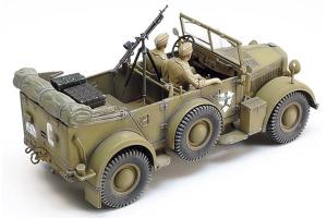 Tamiya 1/35 German Horch Kfz.15 "North Africa" pienoismalli
