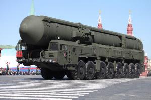 Trumpeter 1/35 15U175 TEL of RS-12M1 Topol-M ICBM complex