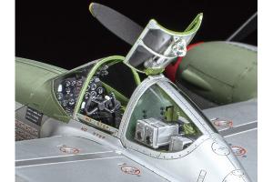 1/48 Lockheed P-38J Lightning