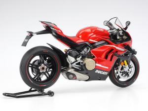 Tamiya 1/12 Ducati Superleggera V4 pienoismalli