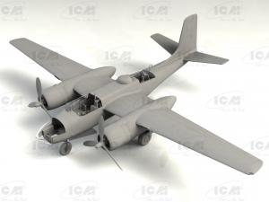 1/48 A-26C-15 Invader with pilots and personnel