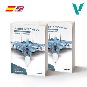 Book: Aircraft 1/72 Cold War, 136 pages