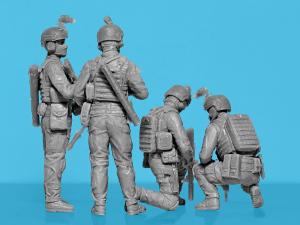 ICM 1/35 Quietly came,quietly went Ukraine set (4 figs)