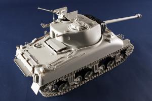 Ilovekit 1/16 M4A1(76)W Medium Tank