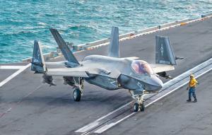 Italeri 1/72 F-35C Lightning II CATOBAR version
