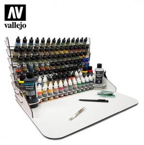 Paint display&work station w. vertical storage 