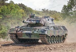 Italeri 1:35 Leopard 1A5