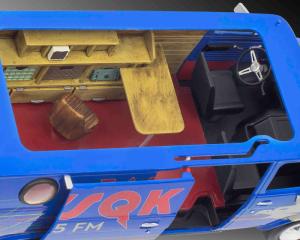 Revell 1/25 GMC WSQK Squawk Van "Stranger Things"