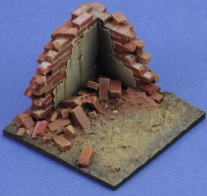 Royal Model 1/35 Base with ruined wall (4x4cm)