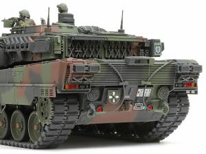 Tamiya 1/35 German Main Battle Tank Leopard 2 A7V pienoismalli