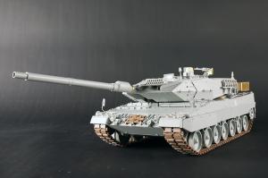Trumpeter 1/16 German Leopard 2A6 MBT