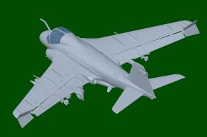 Trumpeter 1/72 A-6E TRAM Intruder