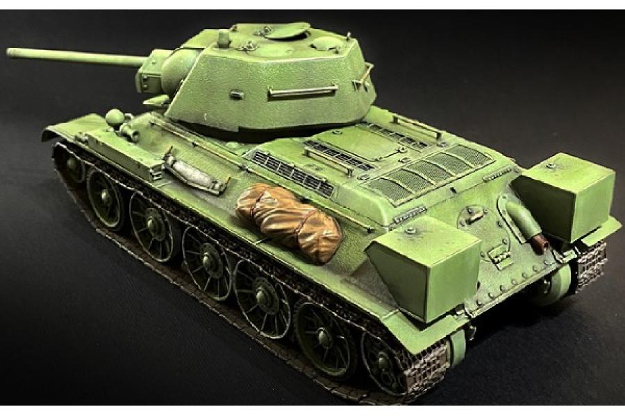 Italeri 1:35 T-34/76 Model 1943 (premium edition)