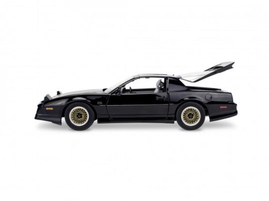 Revell 1/16 1987 Pontiac Firebird GTA