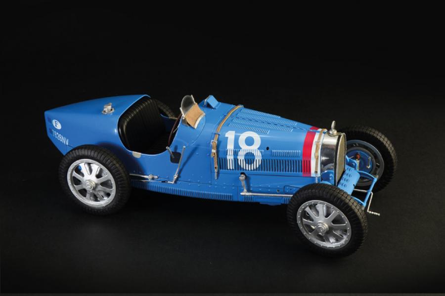 Italeri 1:12 Bugatti Type 35B