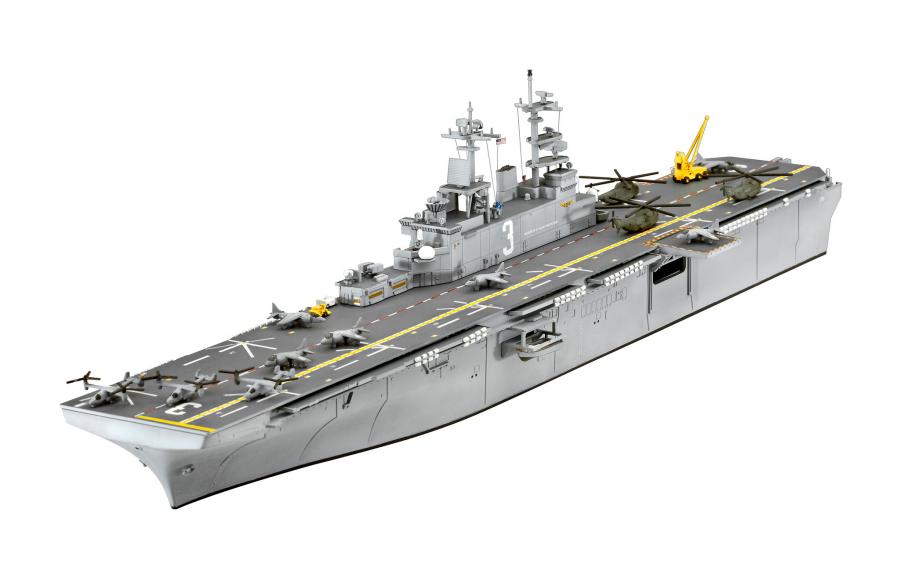 Revell 1/700 Model Set Assault Carrier USS WASP CLASS