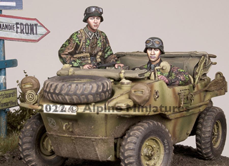 1:35 WSS Schwimmwagen Crew Set (2 figures)