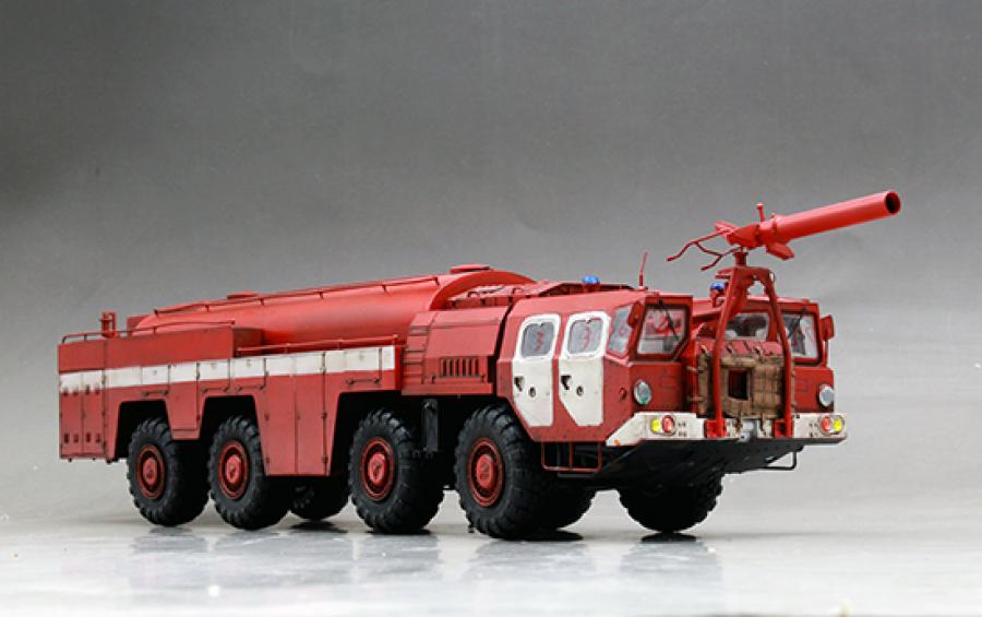 Trumpeter 1/35 Airport Fire Fighting Vehicle AA-60