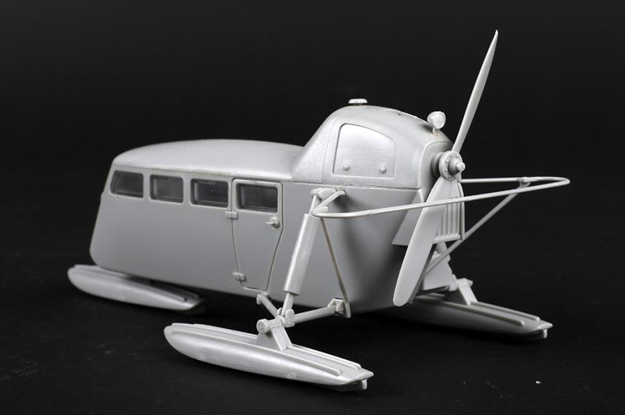 Trumpeter 1:35 Soviet Aerosan KM-4